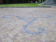 paving stone center piece